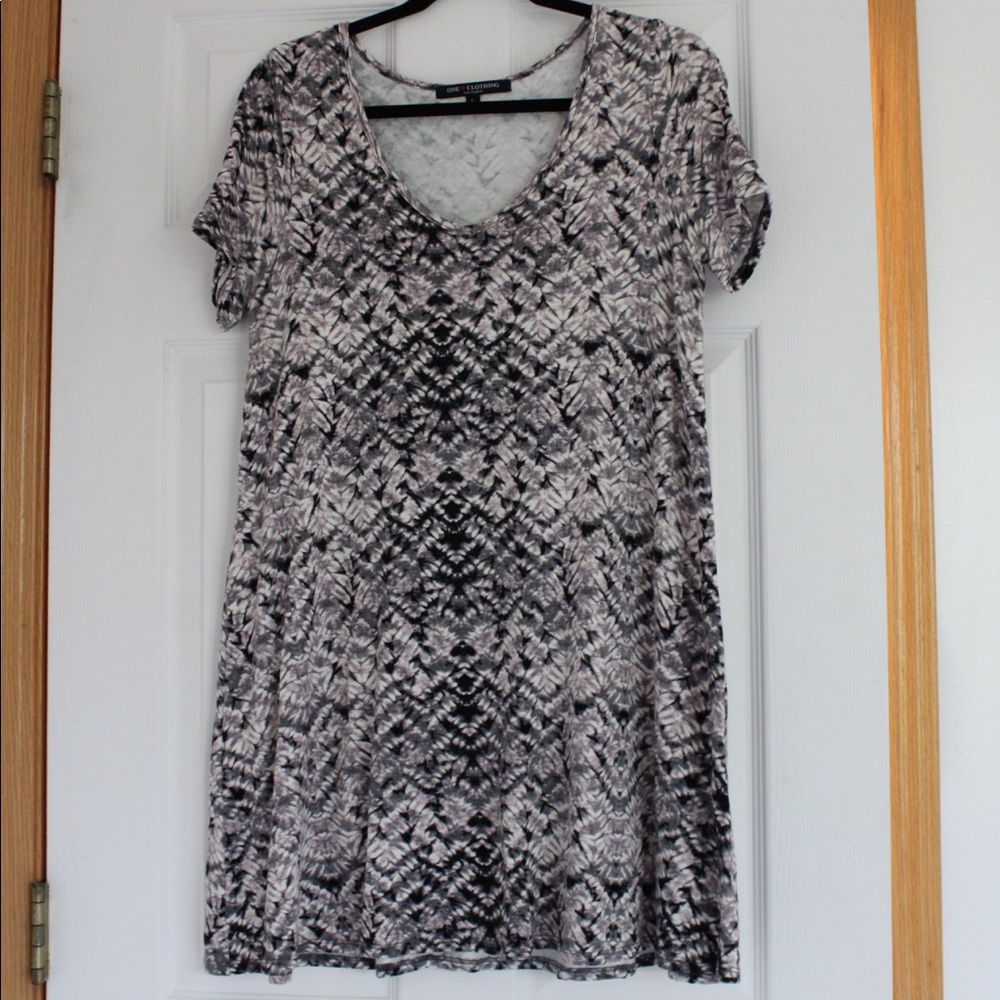 Printed short sleeve dress